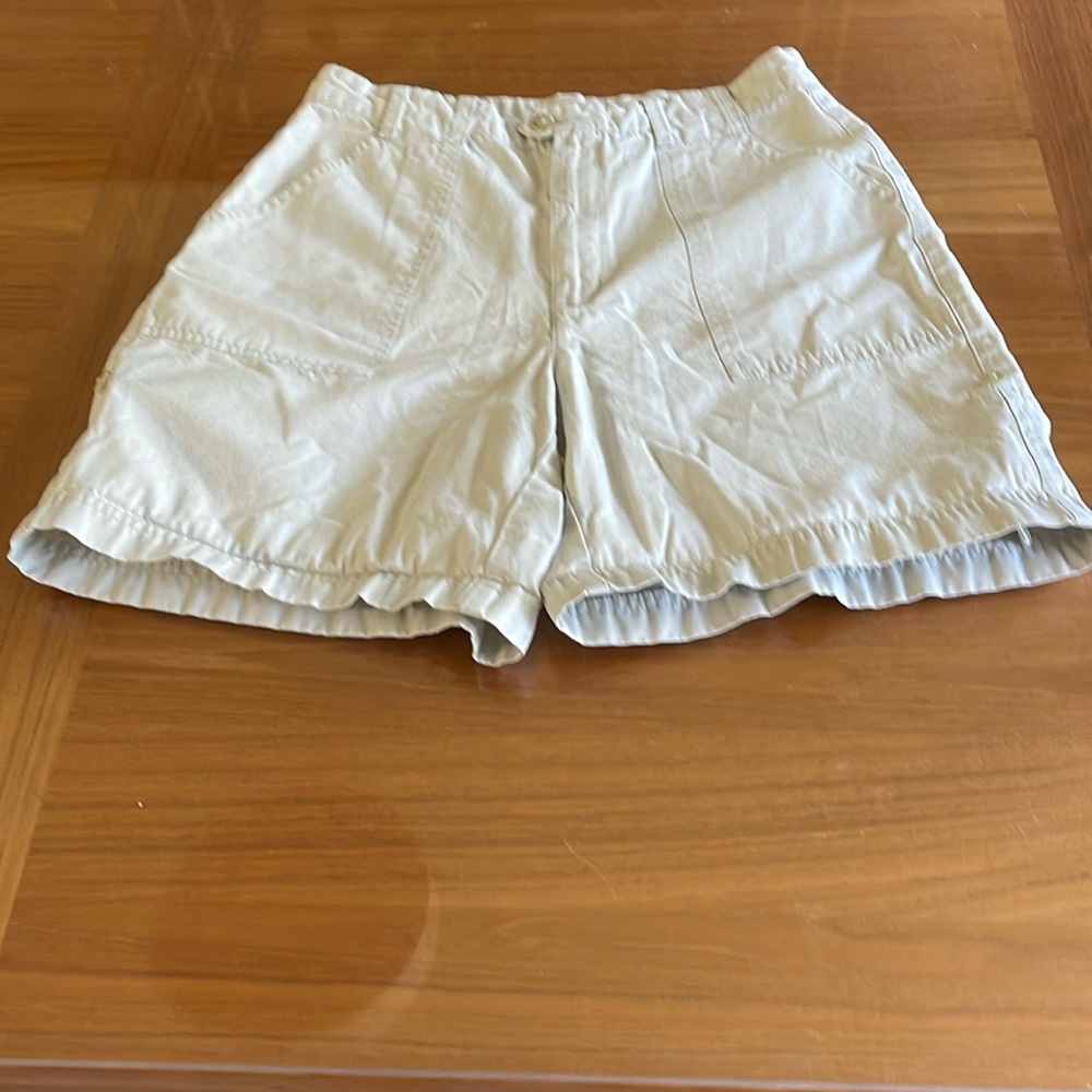 Cotton beige shorts